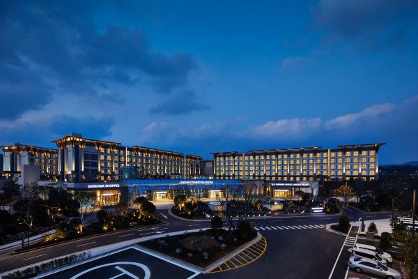 랜딩관 제주신화월드 호텔 앤 리조트 (Landing Jeju Shinhwa World Hotels & Resorts)